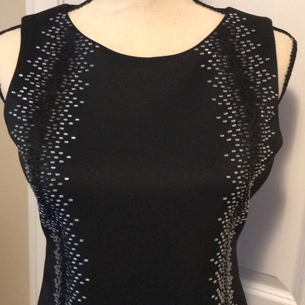 Dress - Picture 6 of 7